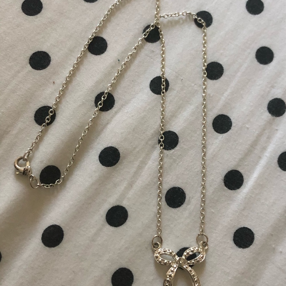 Beautiful Silver Bow Necklace